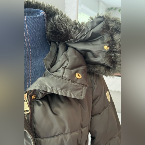 Vince Camuto Puffer Coat size medium - Picture 4 of 6